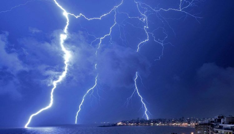 صاعقهی ۸۲۹ کیلومتری؛ رکوردشکنی برق آسا در آسمان آمریکا!