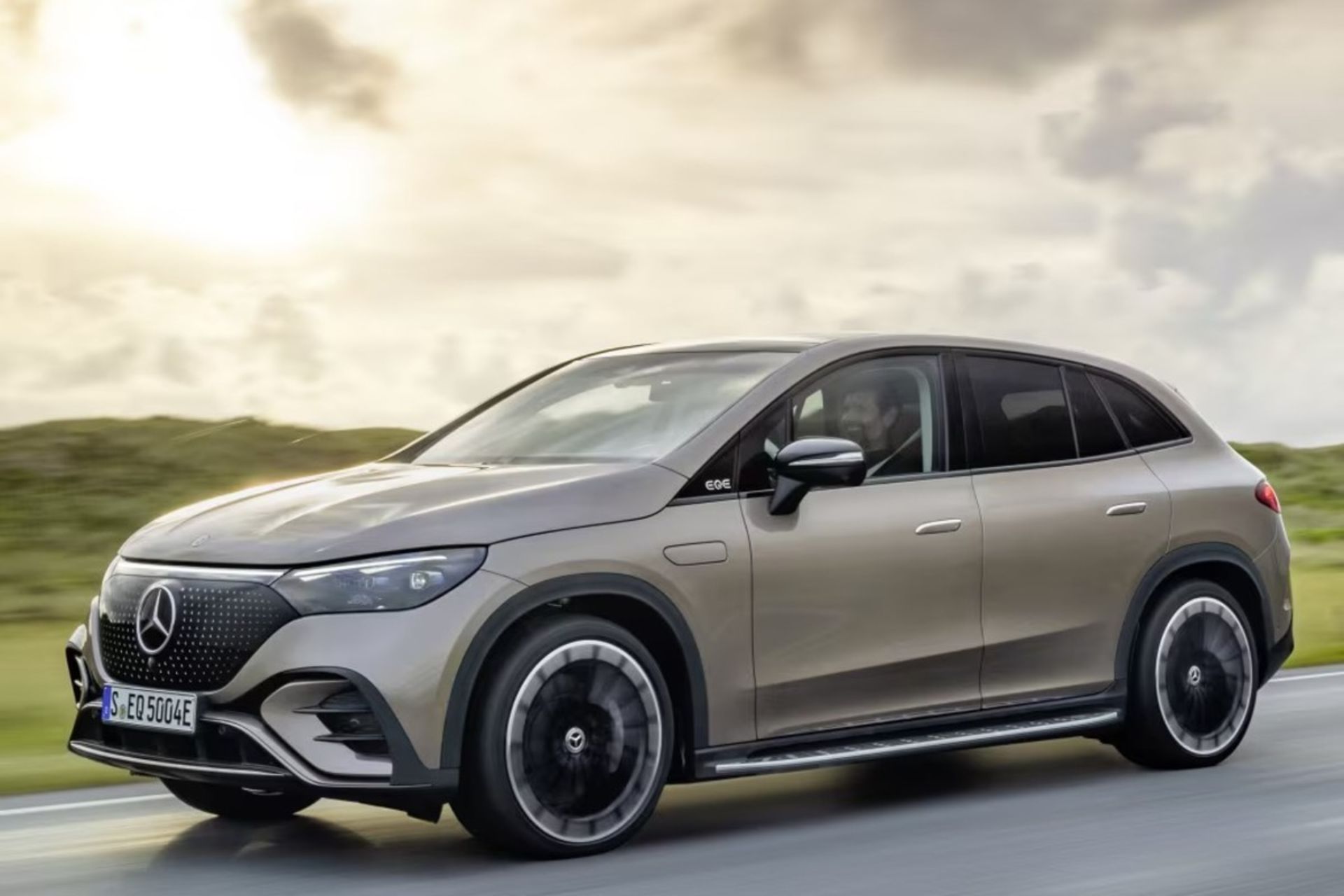 مرسدس EQE SUV؛ شاسی‌بلند برقی لوکس به ایران می‌آید